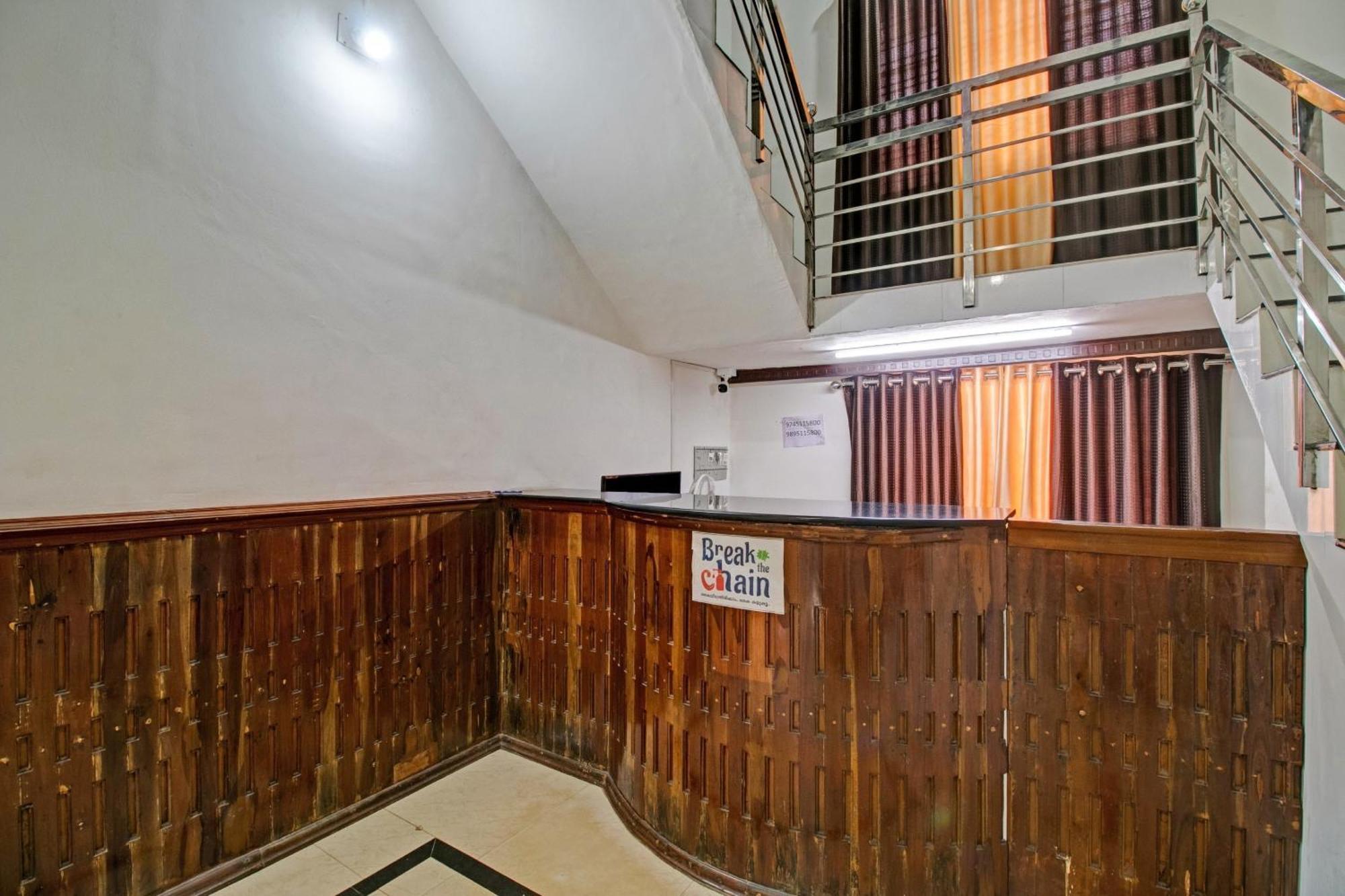 Super Capital O Pop Tavern Kazhakkottam Vettutura Dış mekan fotoğraf